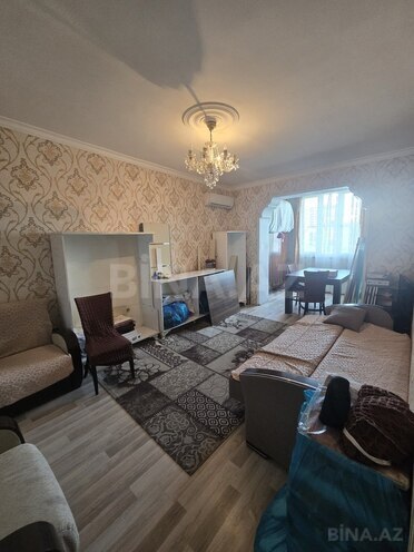Продаётся 3-комн. вторичка 70 м², м. Ази Асланов, photo 4 from 14