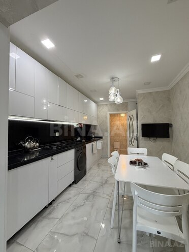 Satılır 5 otaqlı köhnə tikili 120 m², Yeni Günəşli q., photo 26 from 32