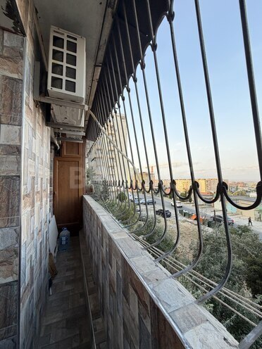 Satılır 5 otaqlı köhnə tikili 120 m², Yeni Günəşli q., photo 28 from 32