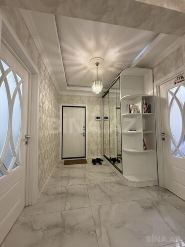 Satılır 5 otaqlı köhnə tikili 120 m², Yeni Günəşli q., photo 1 from 32