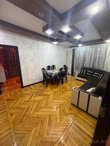 Сдаётся 2-комн. вторичка 50 м², м. Иншаатчылар, photo 1 from 9