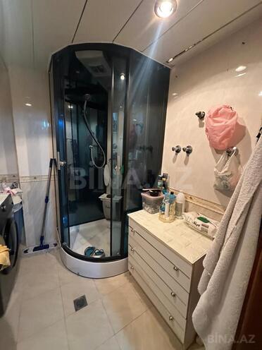 Продаётся 2-комн. вторичка 65 м², м. Гянджлик, photo 12 from 18