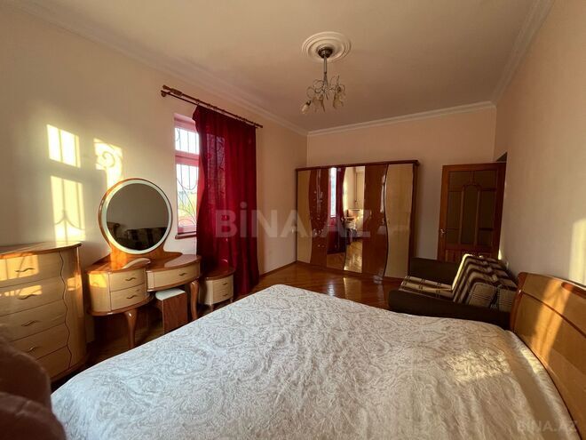 Satılır 8 otaqlı həyət evi/bağ evi 230 m², Novxanı q., photo 27 from 31