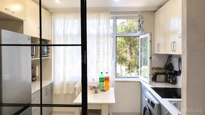 Satılır 2 otaqlı köhnə tikili 35 m², Xalqlar Dostluğu m., photo 5 from 7