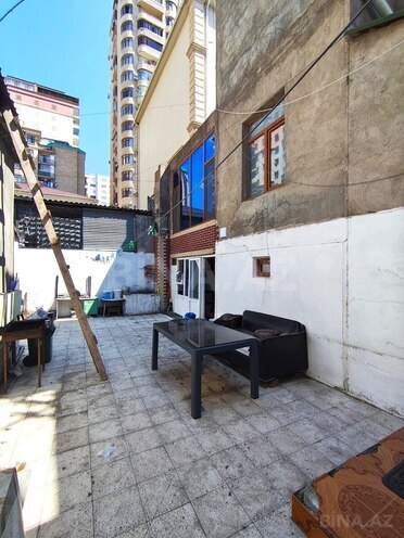 Satılır 12 otaqlı həyət evi/bağ evi 500 m², Nəsimi r., photo 29 from 32