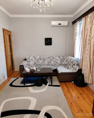 Satılır 2 otaqlı köhnə tikili 52 m², İnşaatçılar m., photo 3 from 10