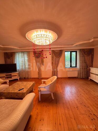 Сдаётся 7-комн. дом/дача 350 м², Хатаинский р., photo 10 from 31