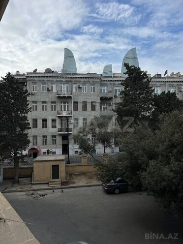 Сдаётся 2-комн. новостройка 70 м², м. Ичеришехер, photo 1 from 19