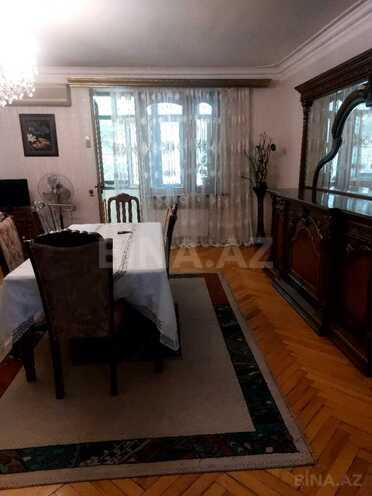 Продаётся 4-комн. вторичка 110 м², м. Иншаатчылар, photo 4 from 13