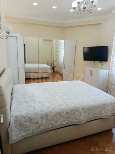 Сдаётся 3-комн. новостройка 125 м², м. Элмляр Академиясы, photo 11 from 17