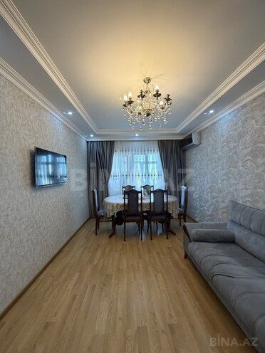 Продается 3-комн. вторичка 75 м², пос. Ени Гюнешли, photo 1 from 22