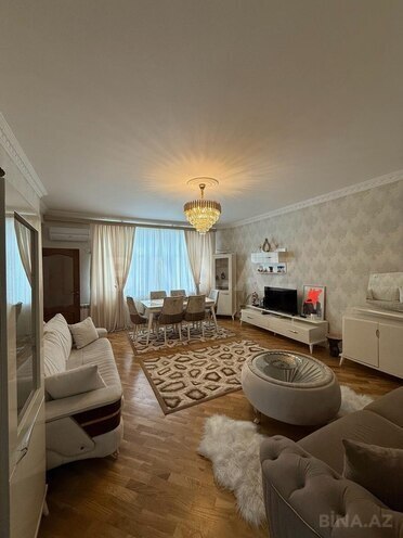Продаётся 2-комн. новостройка 62 м², м. Ази Асланов, photo 1 from 11
