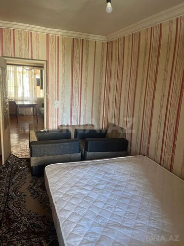 Сдаётся 3-комн. вторичка 70 м², м. Иншаатчылар, photo 3 from 9