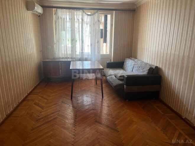Сдаётся 3-комн. вторичка 70 м², м. Иншаатчылар, photo 1 from 9