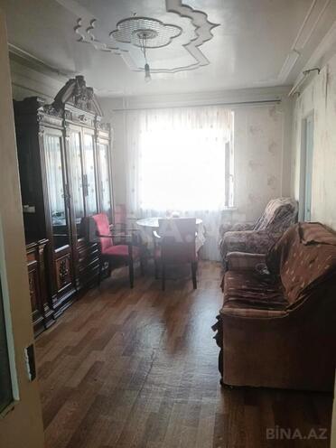 Продаётся 5-комн. вторичка 110 м², пос. Бадамдар, photo 1 from 8