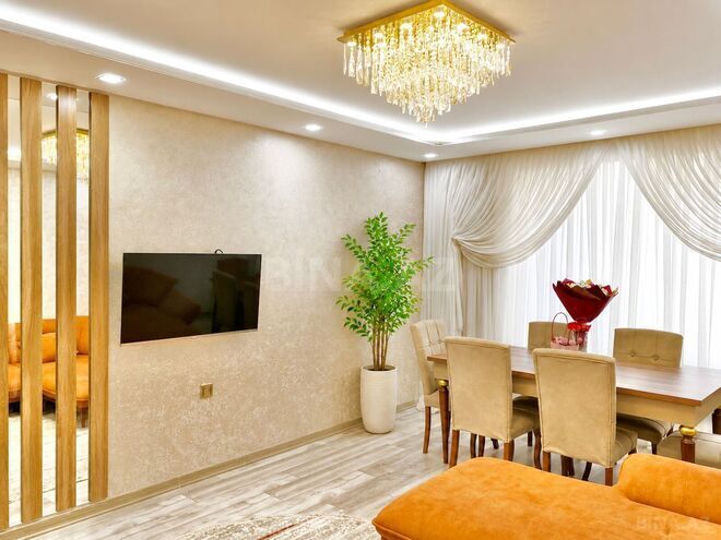 Satılır 3 otaqlı köhnə tikili 75 m², Qara Qarayev m., photo 3 from 13