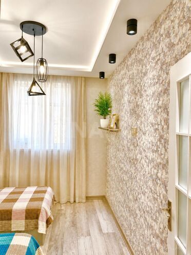 Satılır 3 otaqlı köhnə tikili 75 m², Qara Qarayev m., photo 7 from 13