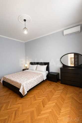 Сдаётся 3-комн. вторичка 100 м², м. Ичеришехер, photo 3 from 6
