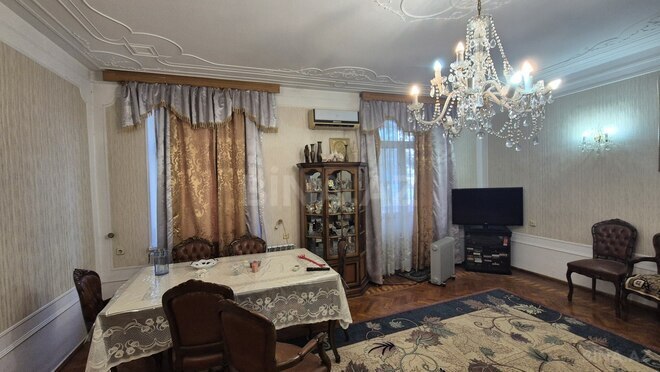 İcarəyə verilir 3 otaqlı köhnə tikili 70 m², Nizami m., photo 1 from 7