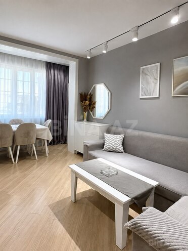 Satılır 3 otaqlı köhnə tikili 70 m², Nizami r., photo 3 from 12