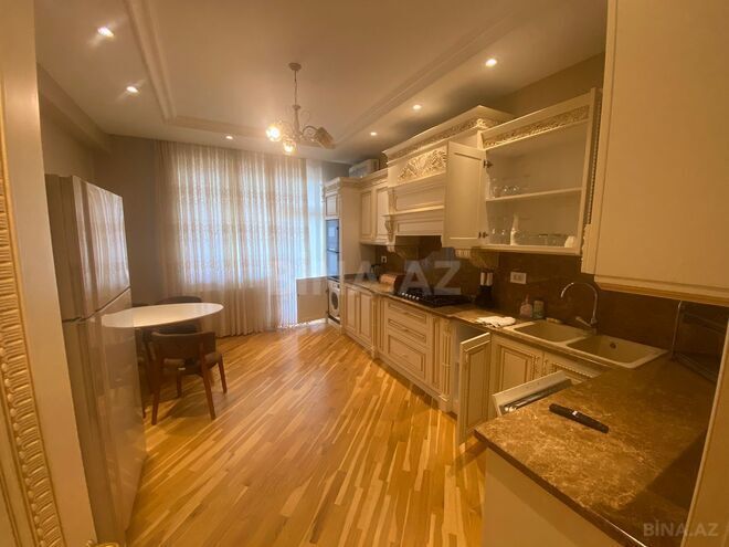 İcarəyə verilir 4 otaqlı yeni tikili 185 m², 28 May m., photo 11 from 23