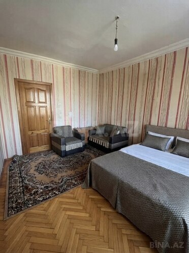 Сдаётся 3-комн. вторичка 70 м², м. Иншаатчылар, photo 3 from 9