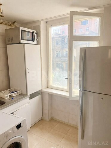 Сдаётся 3-комн. вторичка 70 м², м. Иншаатчылар, photo 5 from 9