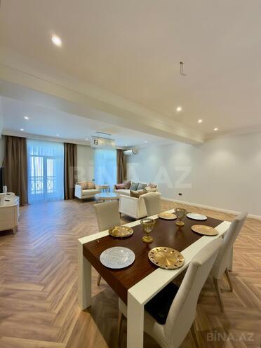 Satılır 4 otaqlı yeni tikili 242 m², 28 May m., photo 5 from 19