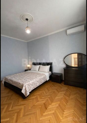 İcarəyə verilir 3 otaqlı köhnə tikili 100 m², İçəri Şəhər m., photo 4 from 8