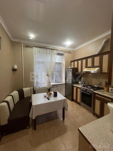 Satılır 3 otaqlı köhnə tikili 85 m², Yasamal r., photo 14 from 16