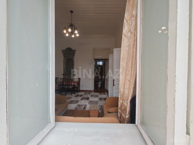 Сдаётся 2-комн. вторичка 93 м², м. Низами, photo 13 from 19