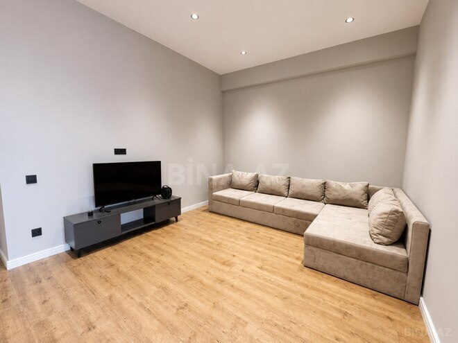 Сдаётся 2-комн. новостройка 82 м², м. Кероглу, photo 1 from 14