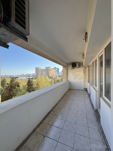 Продаётся 4-комн. вторичка 120 м², м. 28 мая, photo 15 from 24