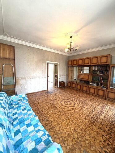 Satılır 2 otaqlı köhnə tikili 60 m², 28 May m., photo 3 from 17