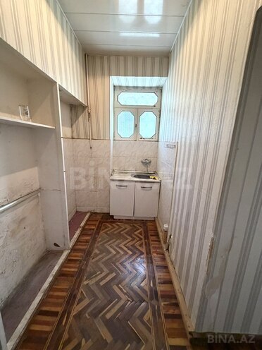 Satılır 2 otaqlı köhnə tikili 60 m², 28 May m., photo 15 from 17