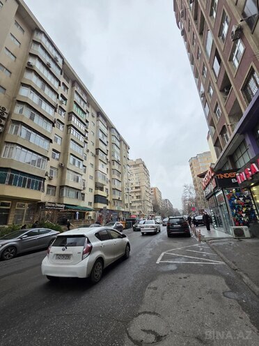 Satılır  obyekt 225 m², 8-ci mikrorayon q., photo 1 from 14