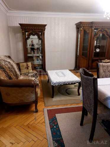 Satılır 3 otaqlı köhnə tikili 85 m², İnşaatçılar m., photo 1 from 16