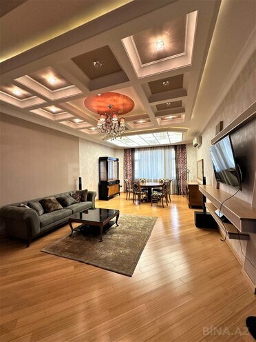 Satılır 4 otaqlı yeni tikili 185 m², Şah İsmayıl Xətai m., photo 1 from 32