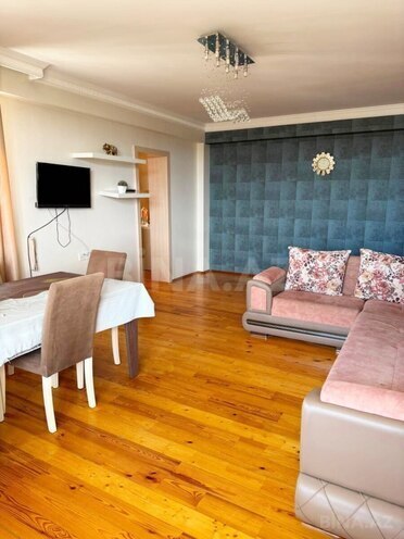 Сдаётся 3-комн. новостройка 90 м², м. Иншаатчылар, photo 3 from 13