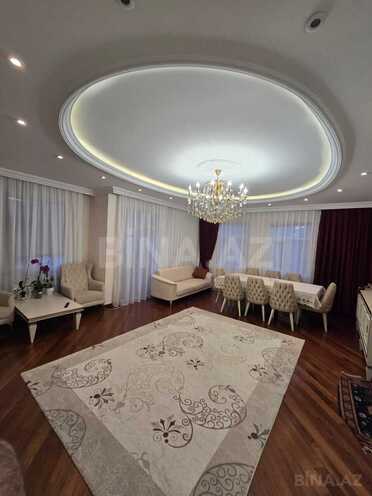 Satılır 4 otaqlı yeni tikili 160 m², 8-ci mikrorayon q., photo 1 from 22