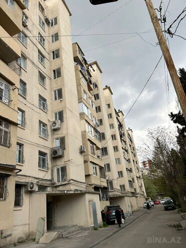 Продаётся 3-комн. вторичка 65 м², м. Азадлыг проспекти, photo 1 from 13
