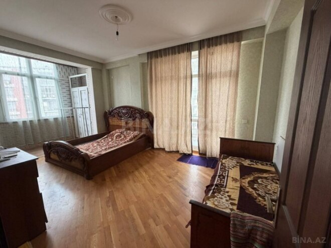 Сдаётся 3-комн. новостройка 130 м², м. Нариман Нариманов, photo 1 from 9
