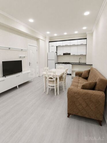 Сдаётся 2-комн. новостройка 72 м², м. Шах Исмаил Хатаи, photo 1 from 8