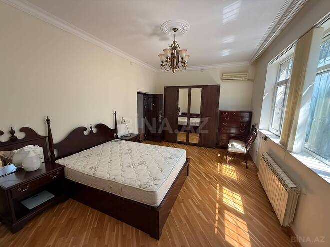 Satılır 9 otaqlı həyət evi/bağ evi 500 m², Səbail r., photo 11 from 32