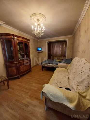 Satılır 2 otaqlı köhnə tikili 45 m², Bakıxanov q., photo 1 from 17