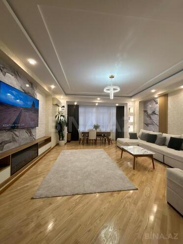 Продаётся 3-комн. новостройка 130 м², м. Кара Караев, photo 3 from 12