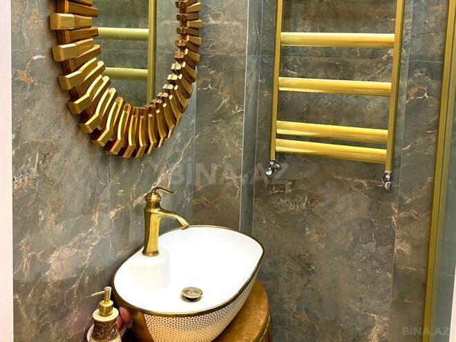 Satılır 3 otaqlı köhnə tikili 70 m², Qara Qarayev m., photo 16 from 23