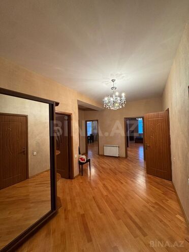 İcarəyə verilir 3 otaqlı yeni tikili 150 m², 28 May m., photo 11 from 18