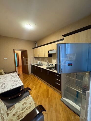 İcarəyə verilir 3 otaqlı yeni tikili 150 m², 28 May m., photo 12 from 18