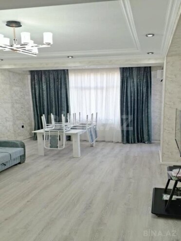 Сдаётся 2-комн. новостройка 70 м², м. Нефтчиляр, photo 1 from 8